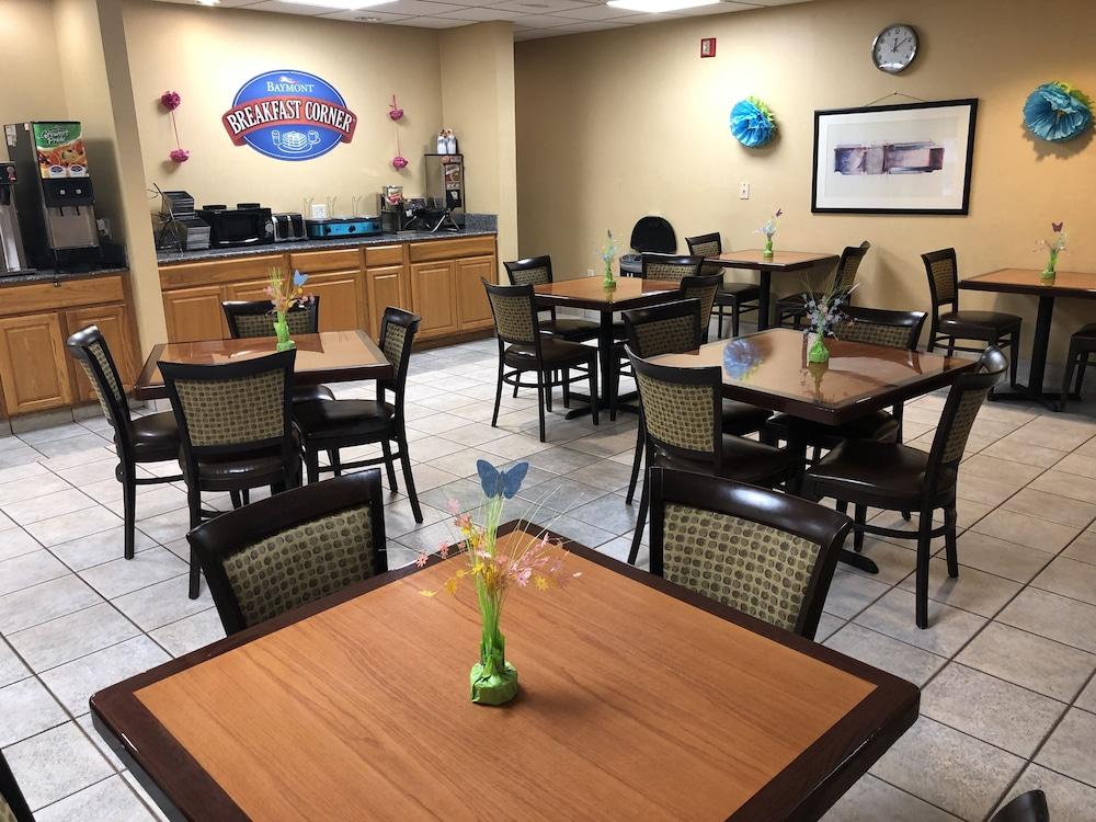 Baymont By Wyndham Fort Wayne Bagian luar foto