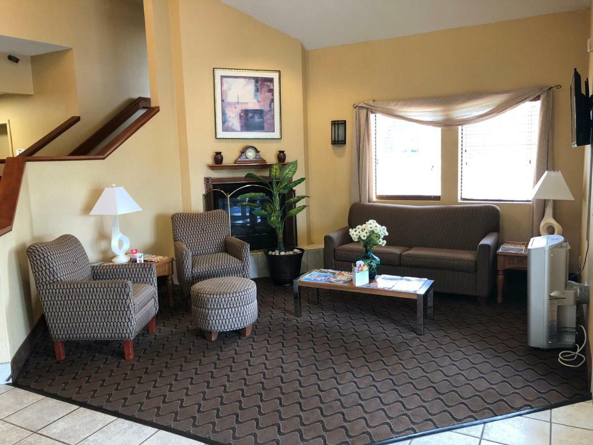 Baymont By Wyndham Fort Wayne Bagian luar foto