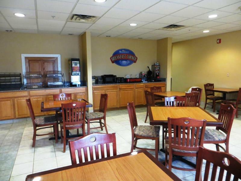 Baymont By Wyndham Fort Wayne Bagian luar foto